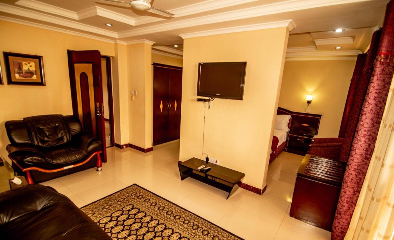 Urban Rose Hotel & Apartments Dar es Salaam Eksteriør billede